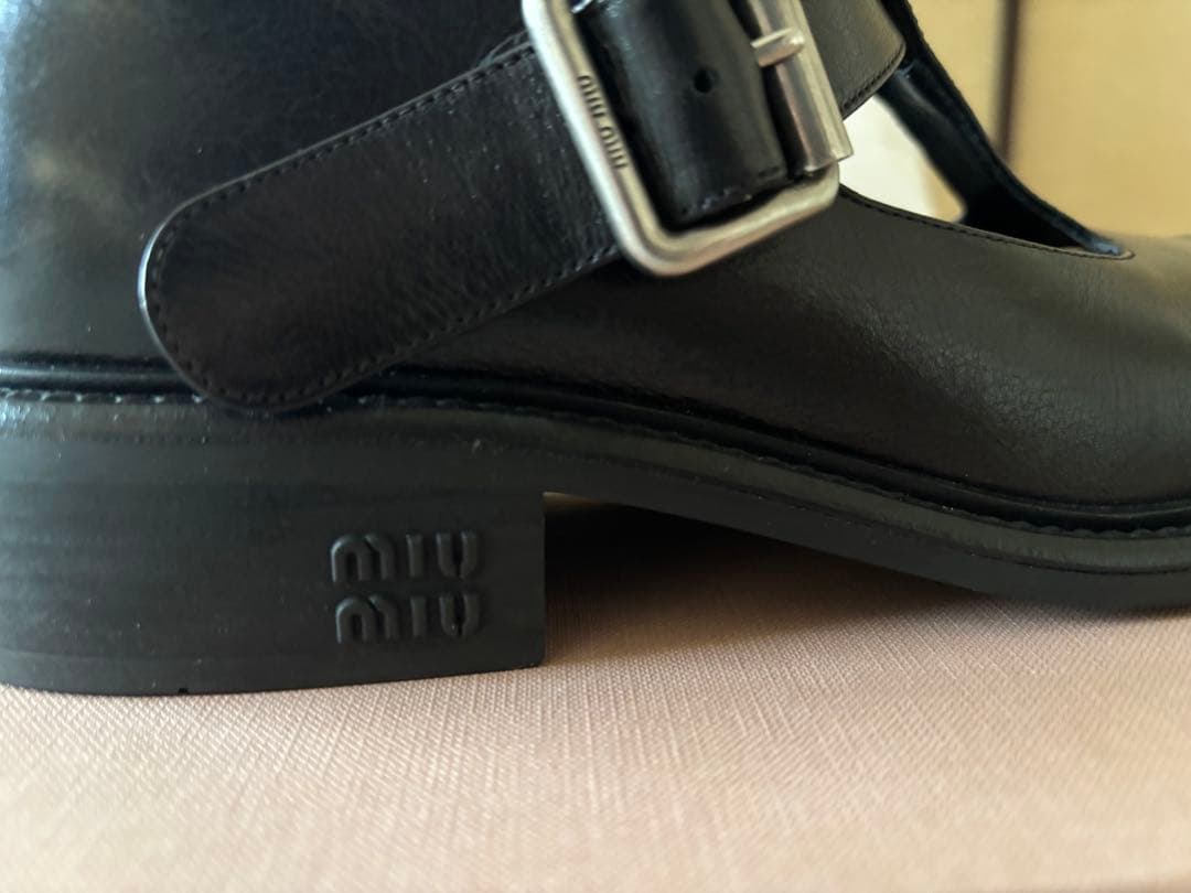 soi ミュウミュウ MIUMIU Tバー レザー　ローファー