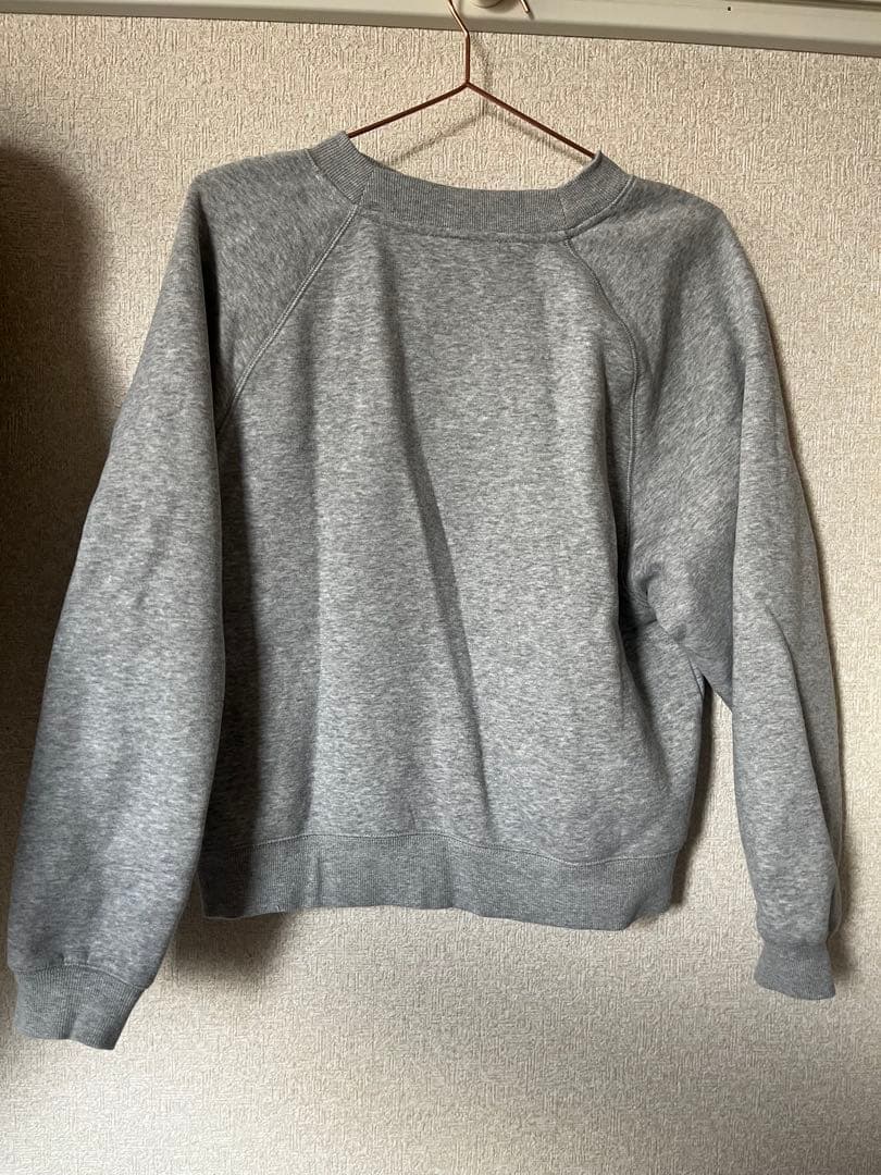 UGG グレー　ロゴ入り　スウェット　Sサイズ