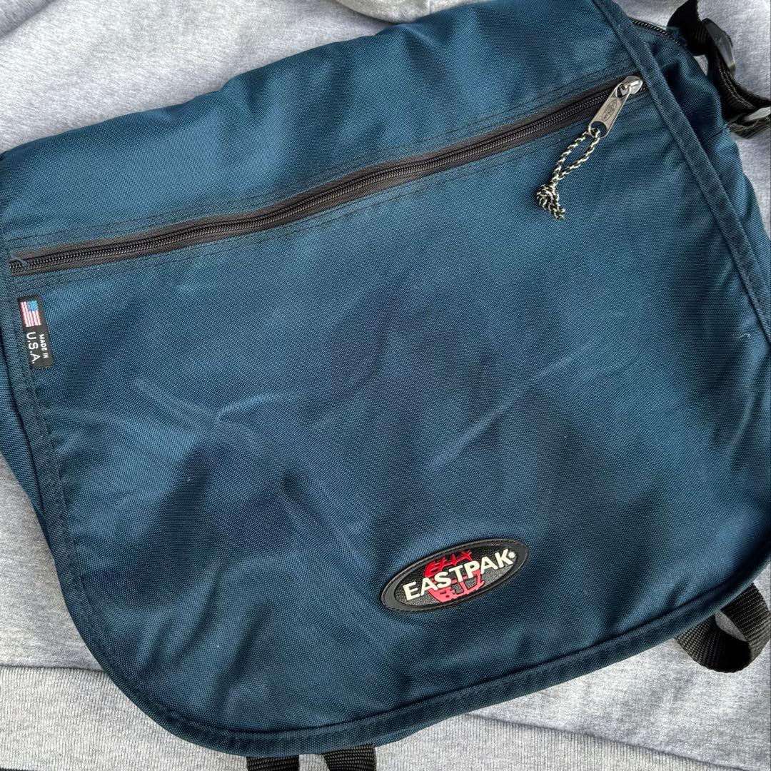 90s EASTPAK メッセンジャー ショルダー バッグ usa製