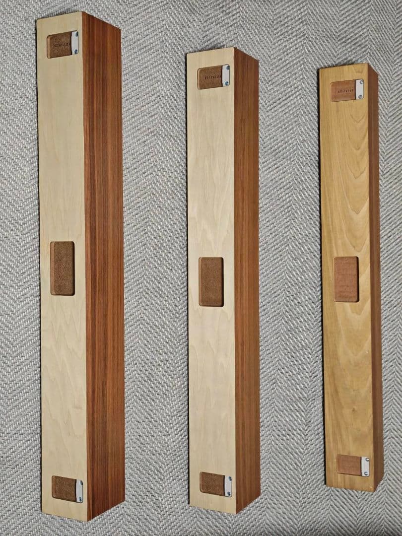 壁に付けられる家具棚 ウォールナット材突板