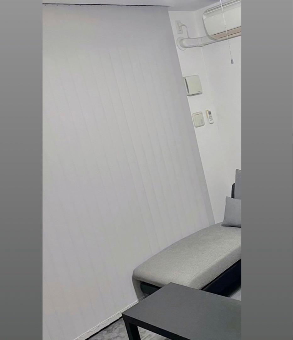 サンゲツ　バーチカルブラインド　ベージュ　大型の窓用