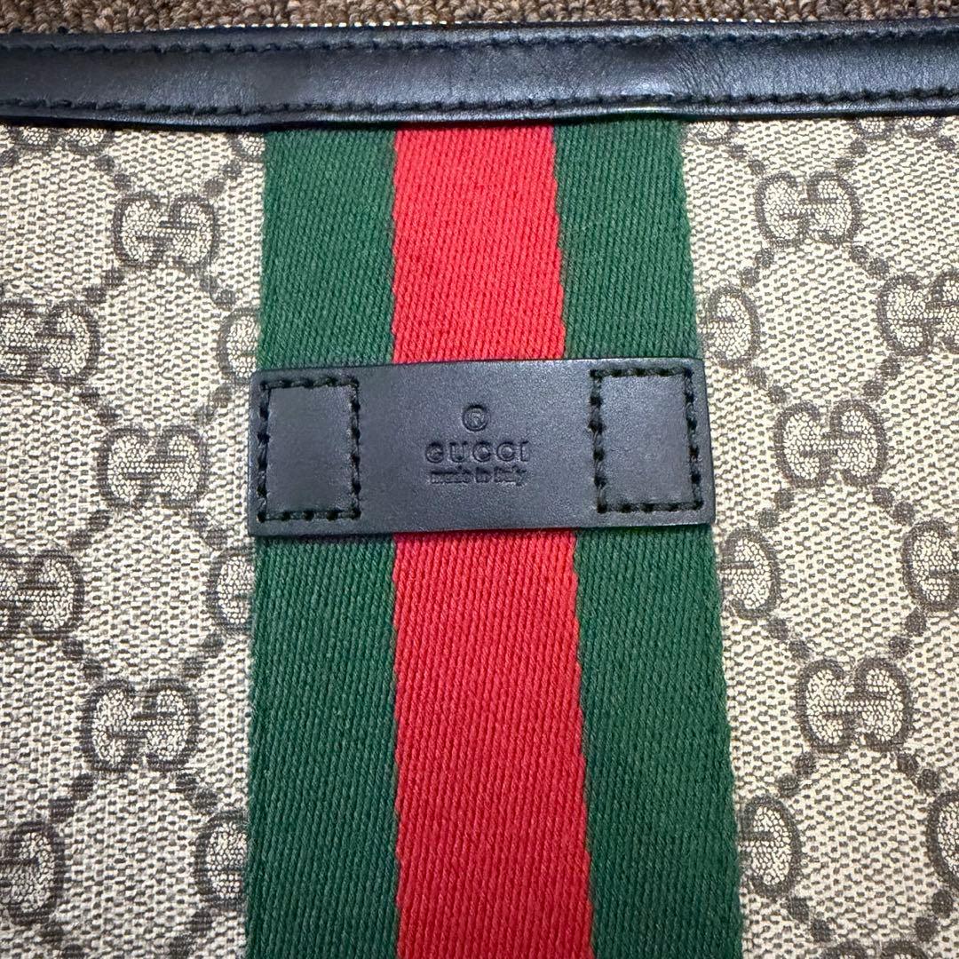Gucci GGキャンバス ショルダーバッグ