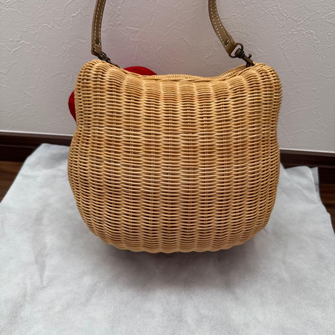 MIKA　ニーナミュウ　ハローキティ かごバッグ 赤いリボン