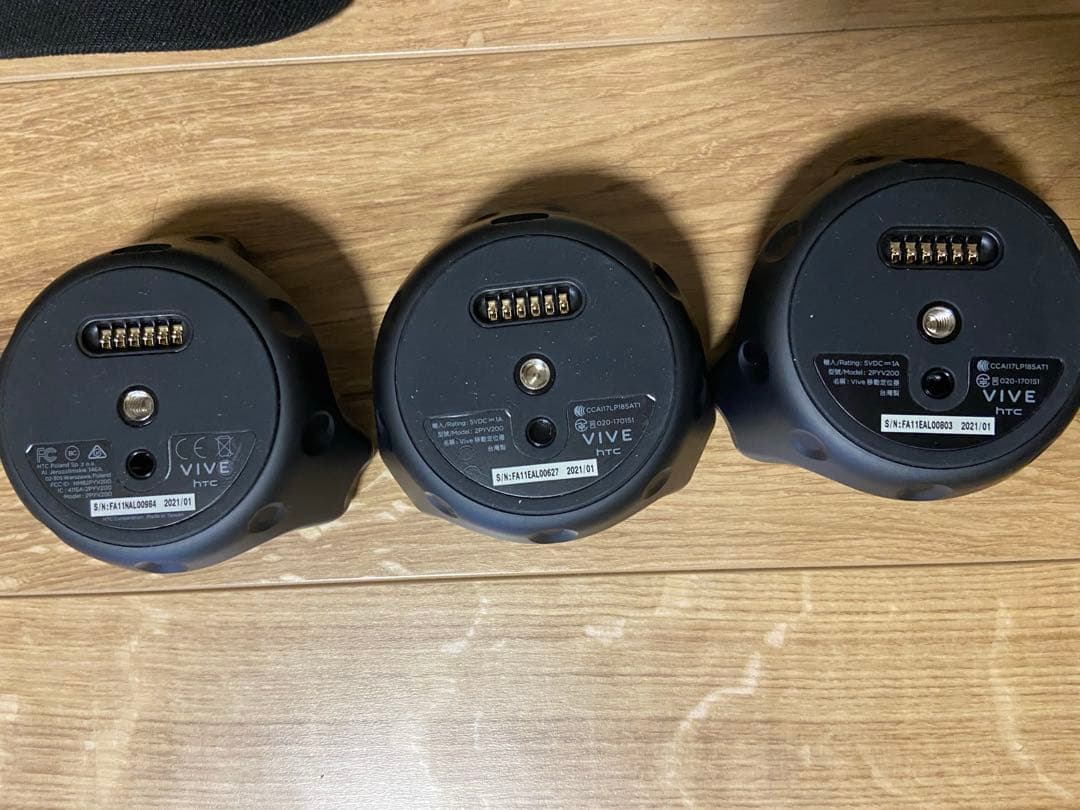 極美品 2021年製 viveトラッカー 3個 おまけ付き