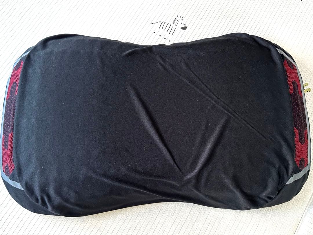 西川AiR4DX ピロー Lowタイプ 黒 収納バッグ付き 枕