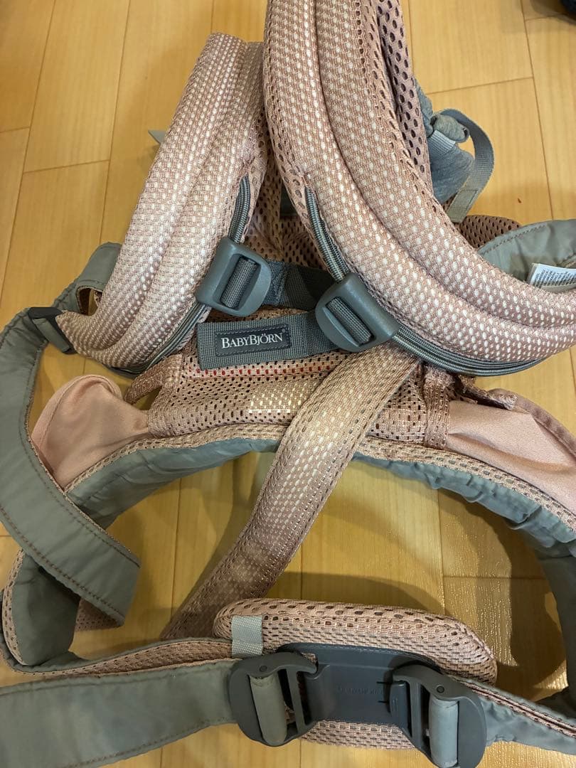 BabyBjorn HARMONY ダスティピンクとネイビーブルー