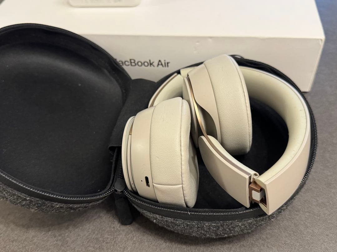 MacBook air13 256G / Beats ヘッドフォン　充電器