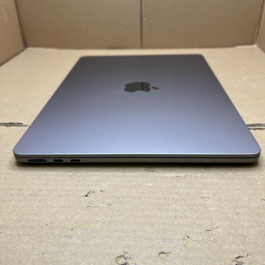 Apple MacBook Air M2 2022 13インチ　スペースグレイ