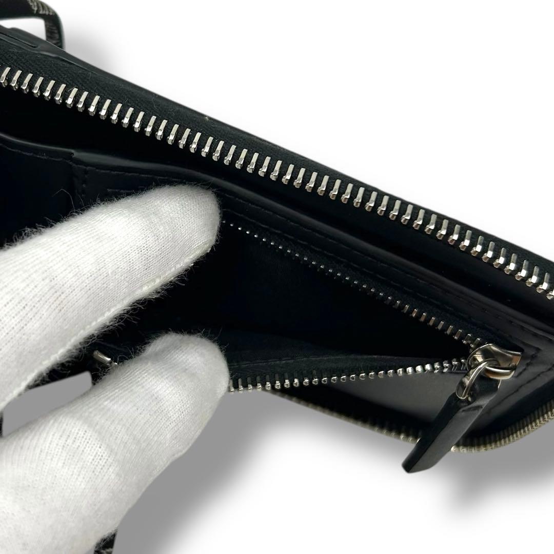 ヴァレンティノ ネックストラップウォレット　VLTN ショルダーバッグ 財布