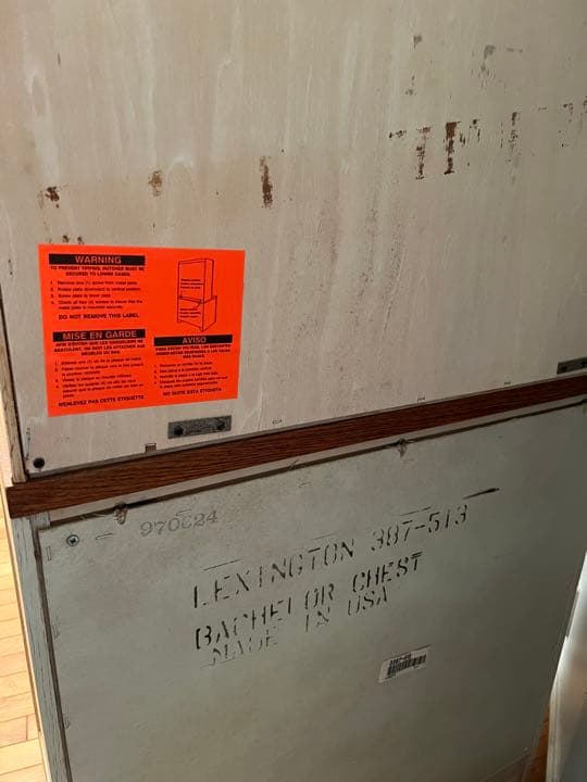 Lexington社の飾り棚、本棚①