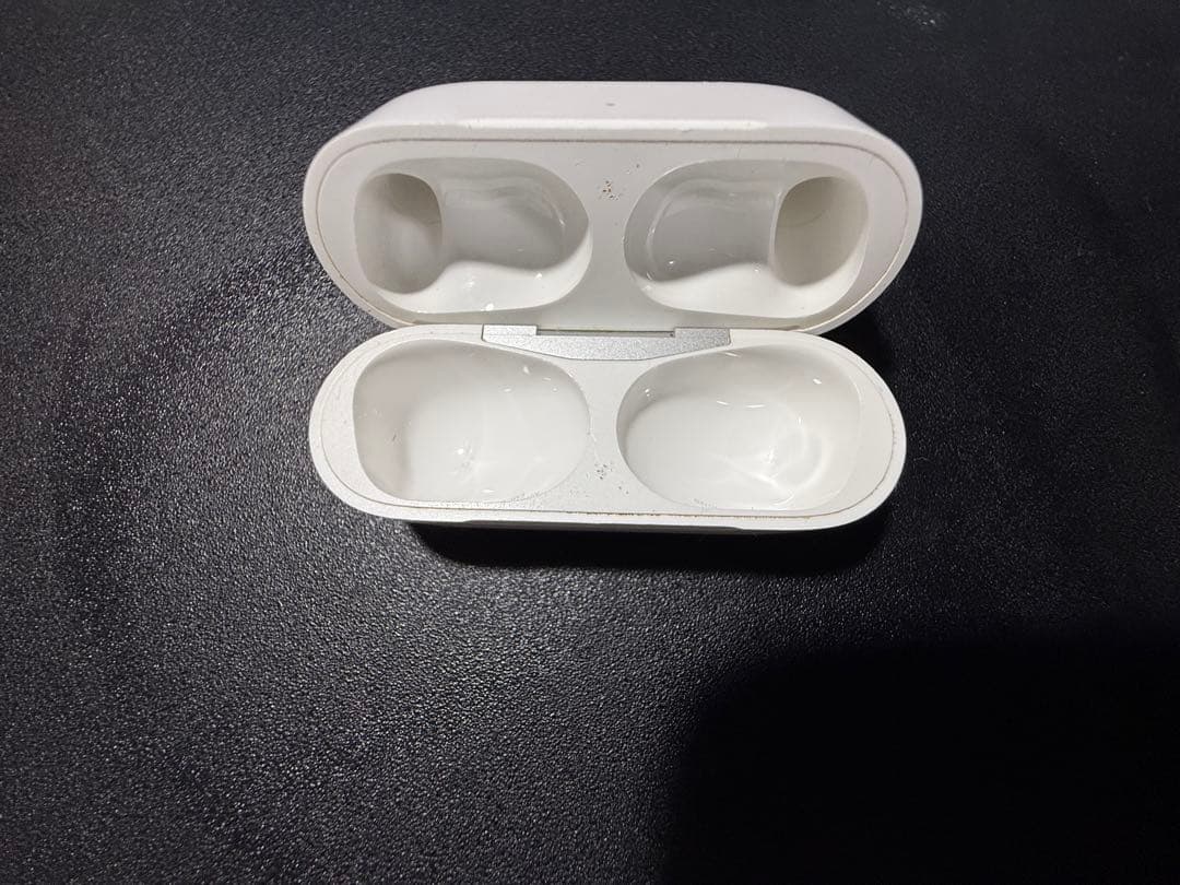 Apple AirPods2 本体 ワイヤレスイヤホン Lightning