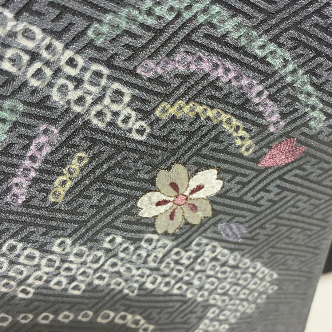 D182 訪問着　絞り　桜刺繍　流水　正絹　着物　袷　しつけ糸付き未使用極美品