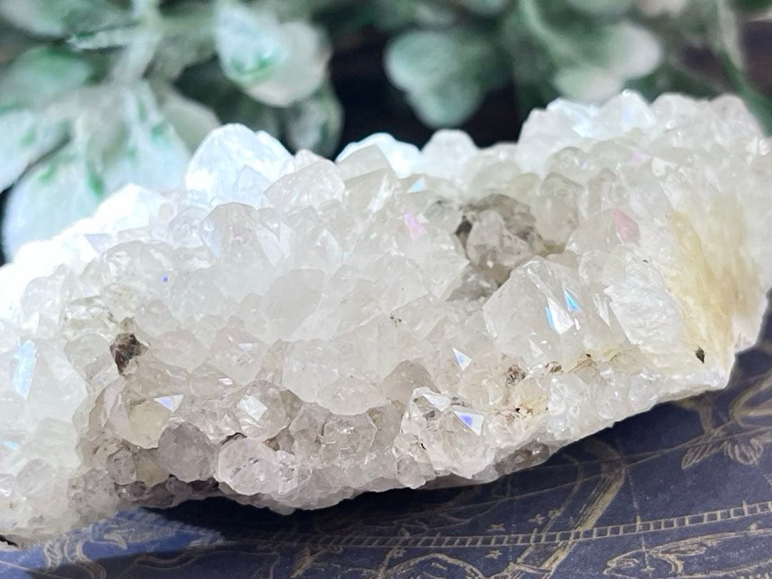 インド産　アナンダライト　水晶　クリスタル　レインボークォーツ　原石　クラスター