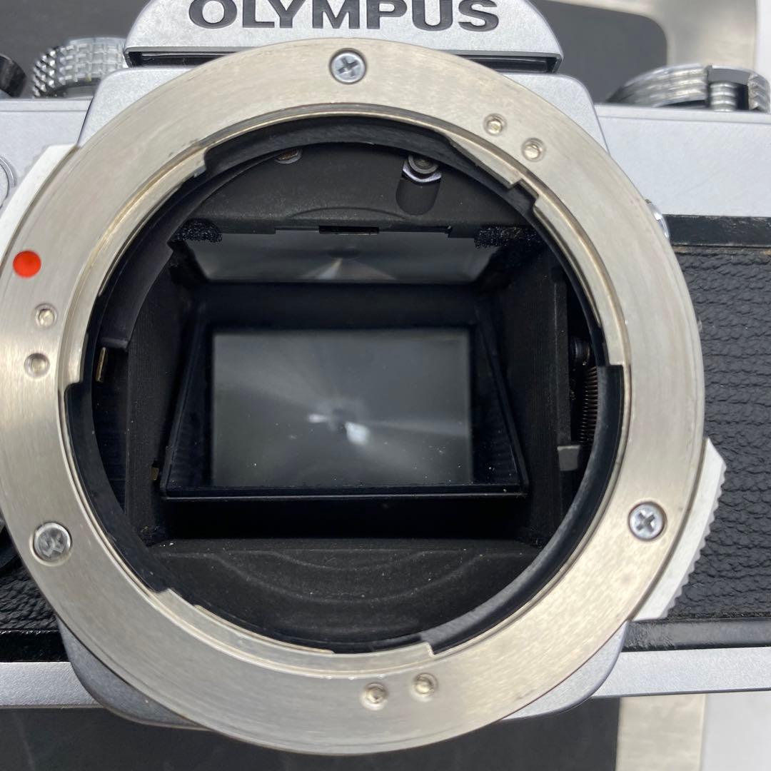 オリンパス　OM 1 50 m m レンズ付き