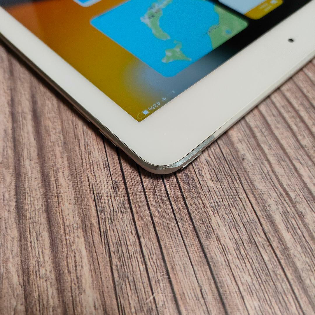 Apple iPad 第6世代 32GB SIMフリー シルバー