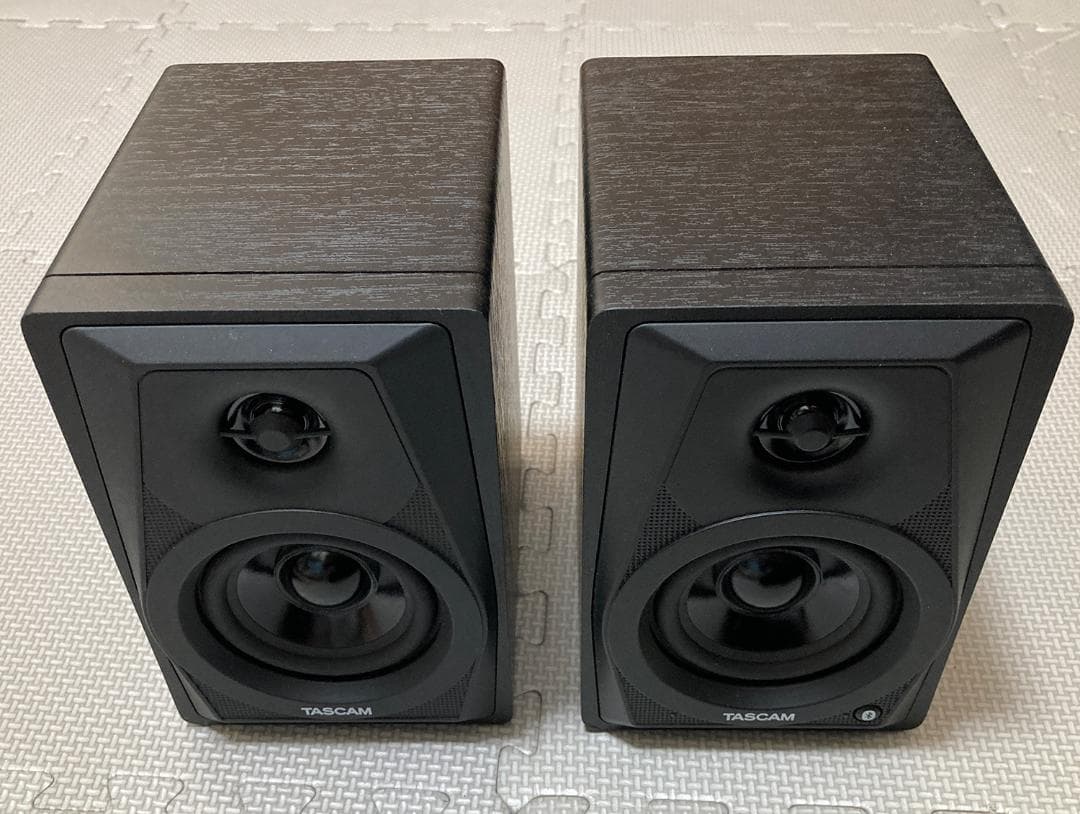 【美品】TASCAM VL-S3BT モニタースピーカー