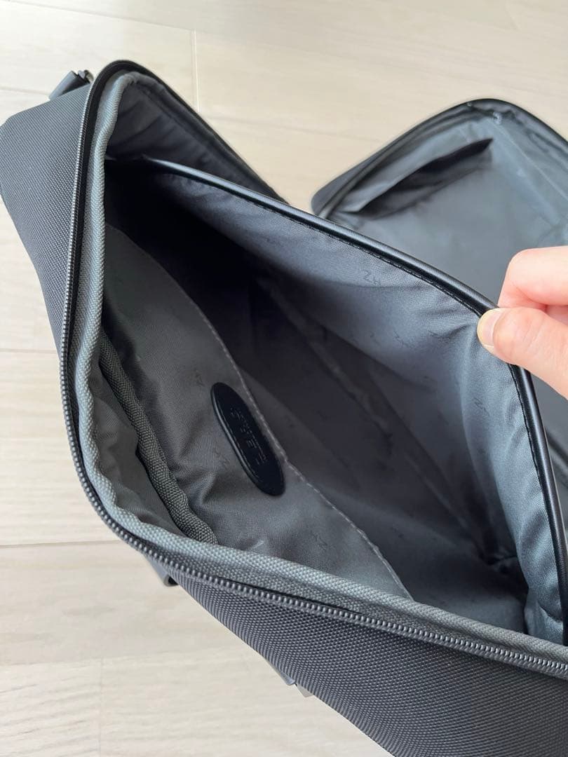 ZERO HALLIBURTON／ゼロハリバートン PRF 4 ビジネスバッグ