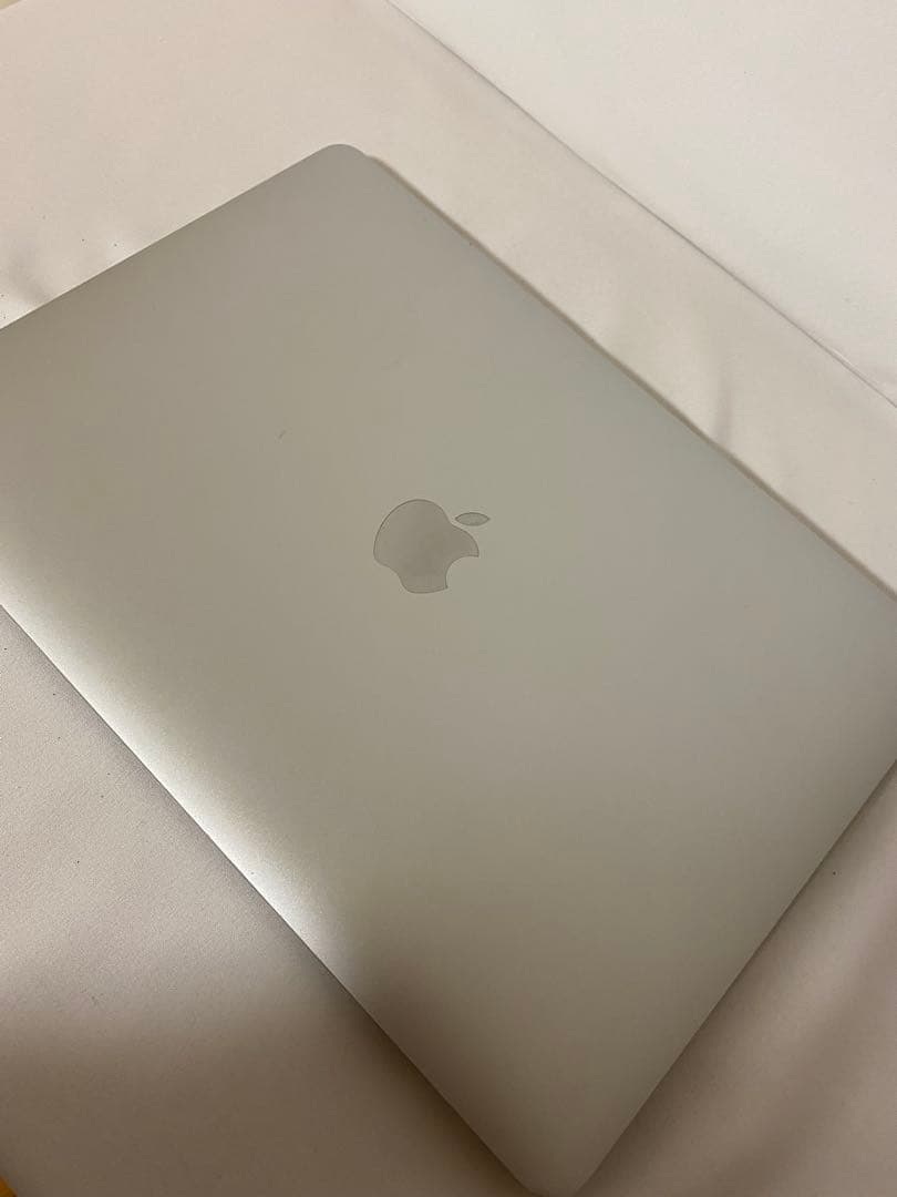 Apple MacBook Air(2020)13インチ シルバー 本体