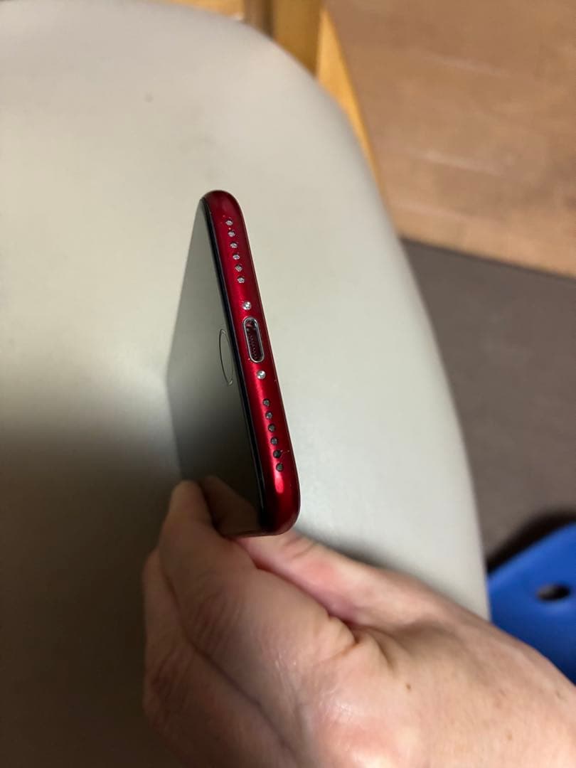 Apple iPhone SE (第3世代) レッド 本体