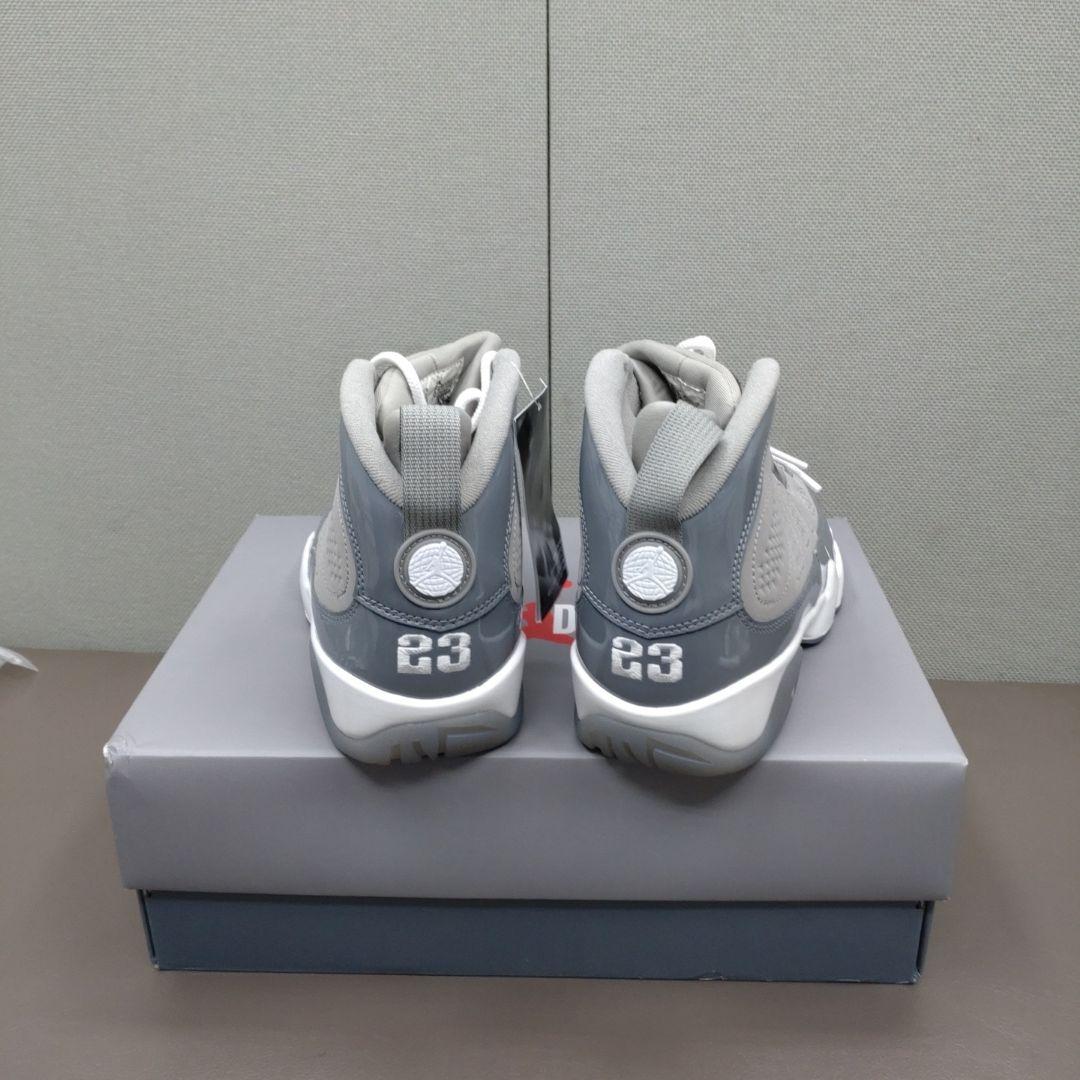 エアージョーダン９ クールグレイ