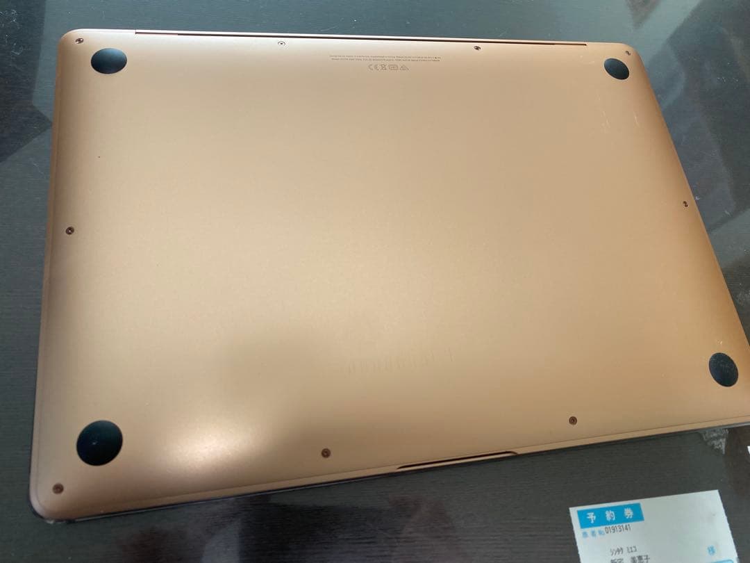 MacBook Air 2020 Intel i3 8GB 256GB ゴールド