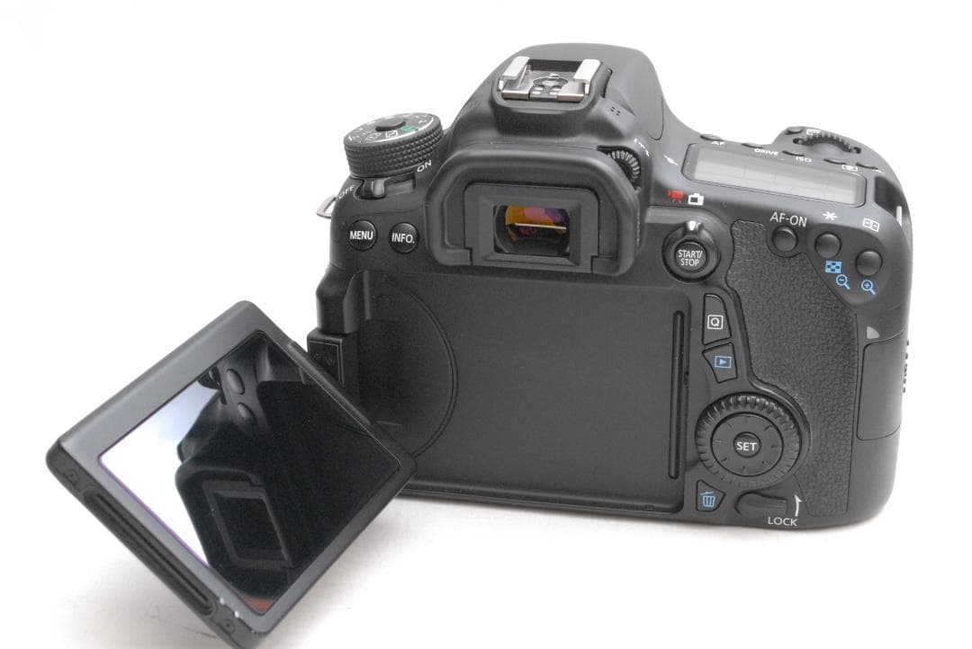 Canon EOS 70D/EF-S 18-55mm STM (良品）