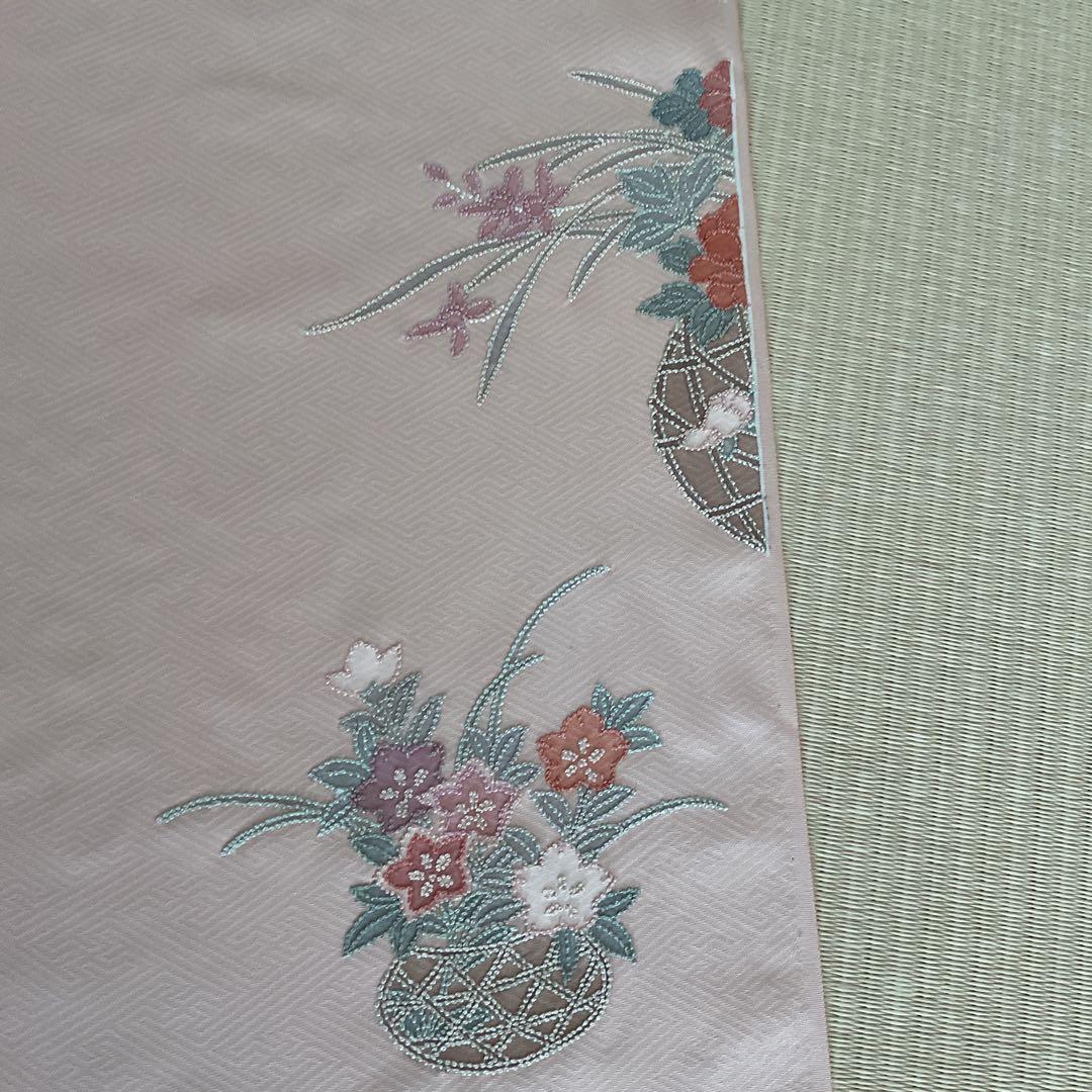 正絹　丹後ちりめん　相良刺繍　付下げ　着尺　反物　ピンク