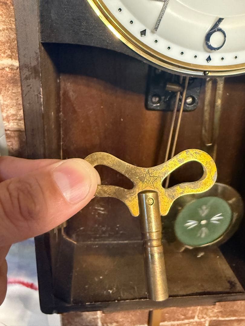 昭和30年代 栄計舎 ゼンマイ式掛時計 振り子 巻き鍵付 動作品　昭和レトロ