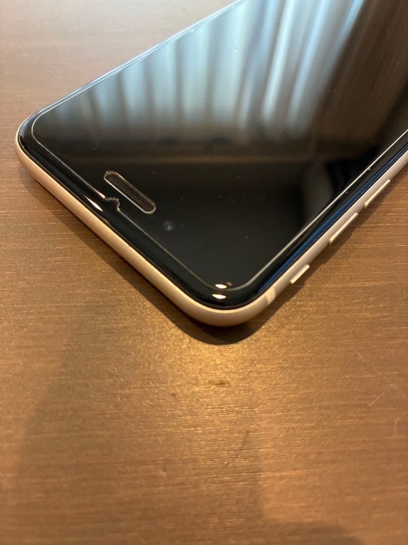 【美品】Apple iPhone SE (第3世代) 64GB