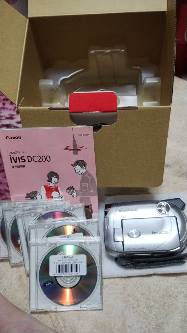 【未使用品】Canon ivis dc200 DVDビデオカメラ
