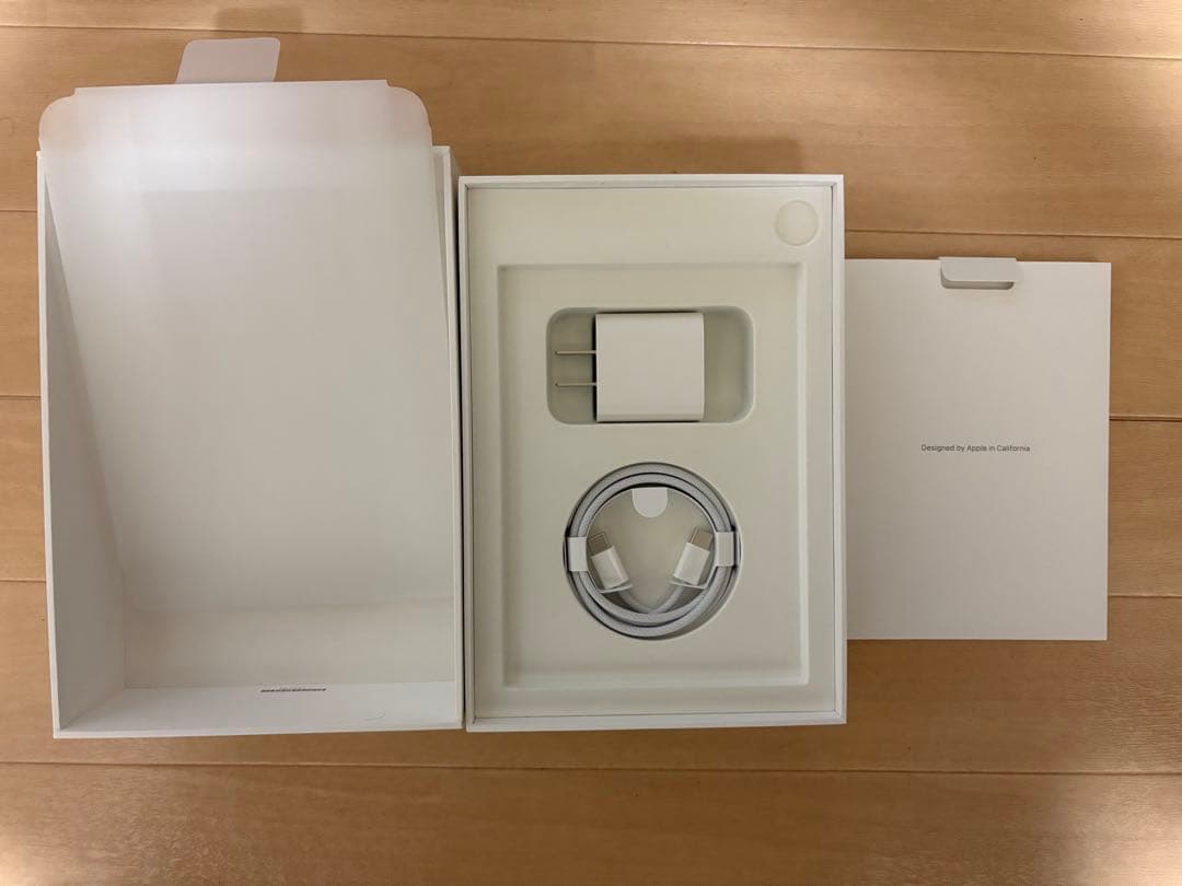 Apple iPad mini (第7世代) 128GB 純正ブラックケース付