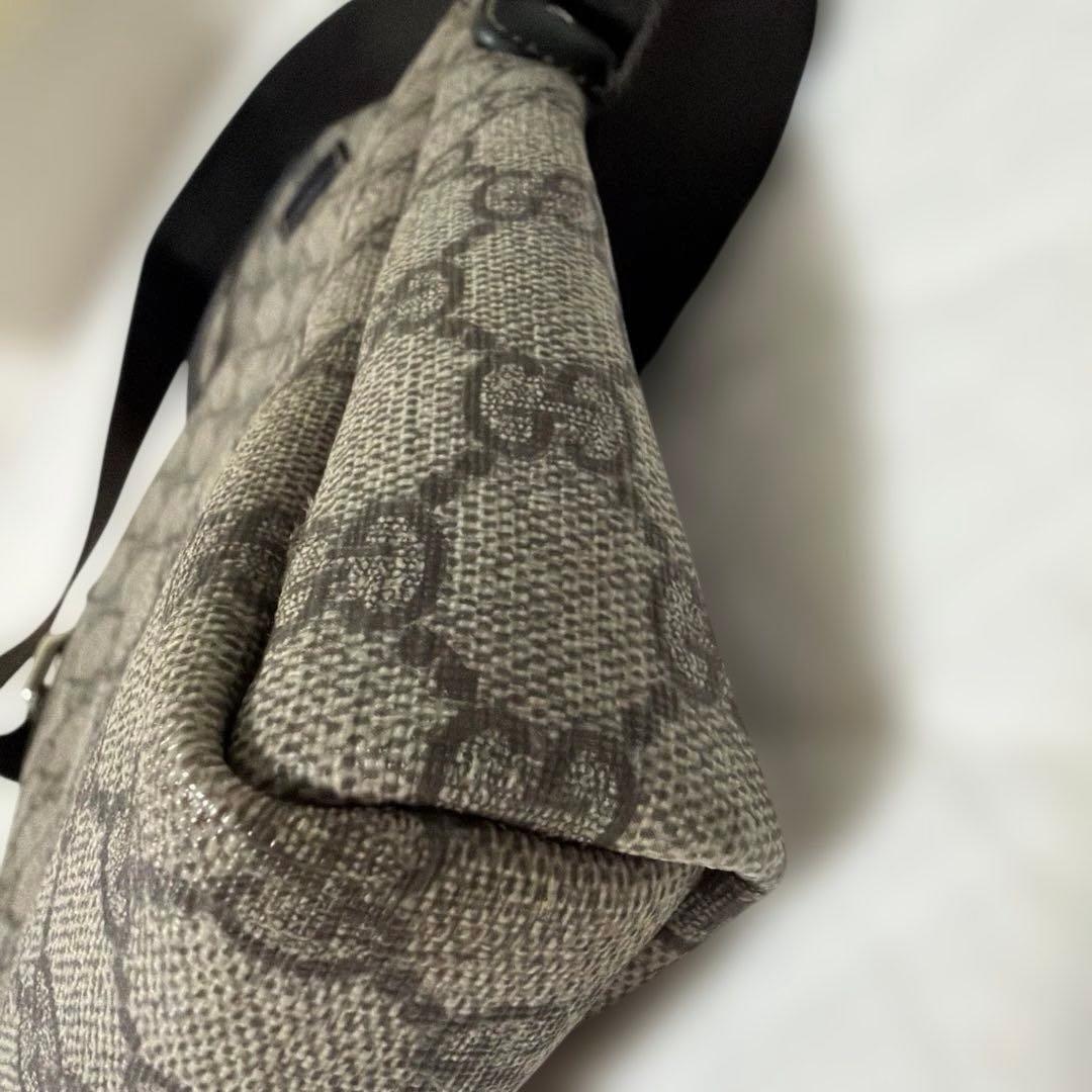 GUCCI ショルダーパック　美品