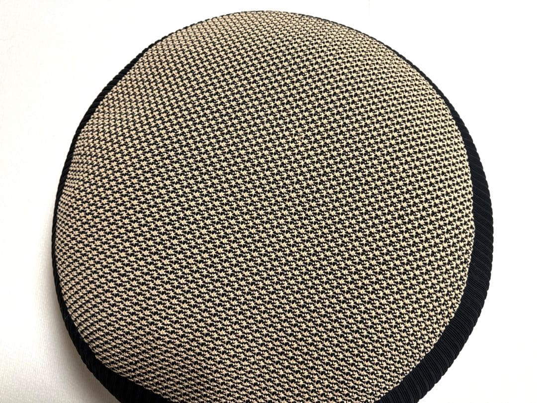 IDEE PUUF NEST Black ビーズクッション