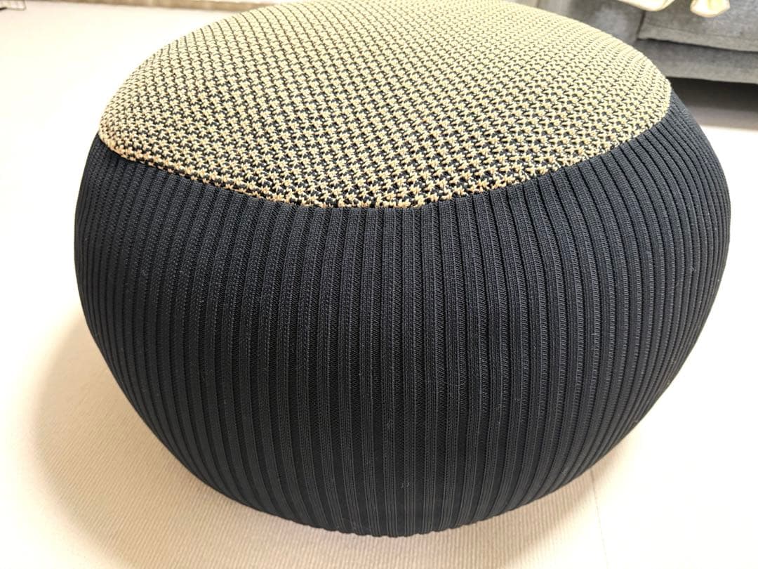 IDEE PUUF NEST Black ビーズクッション