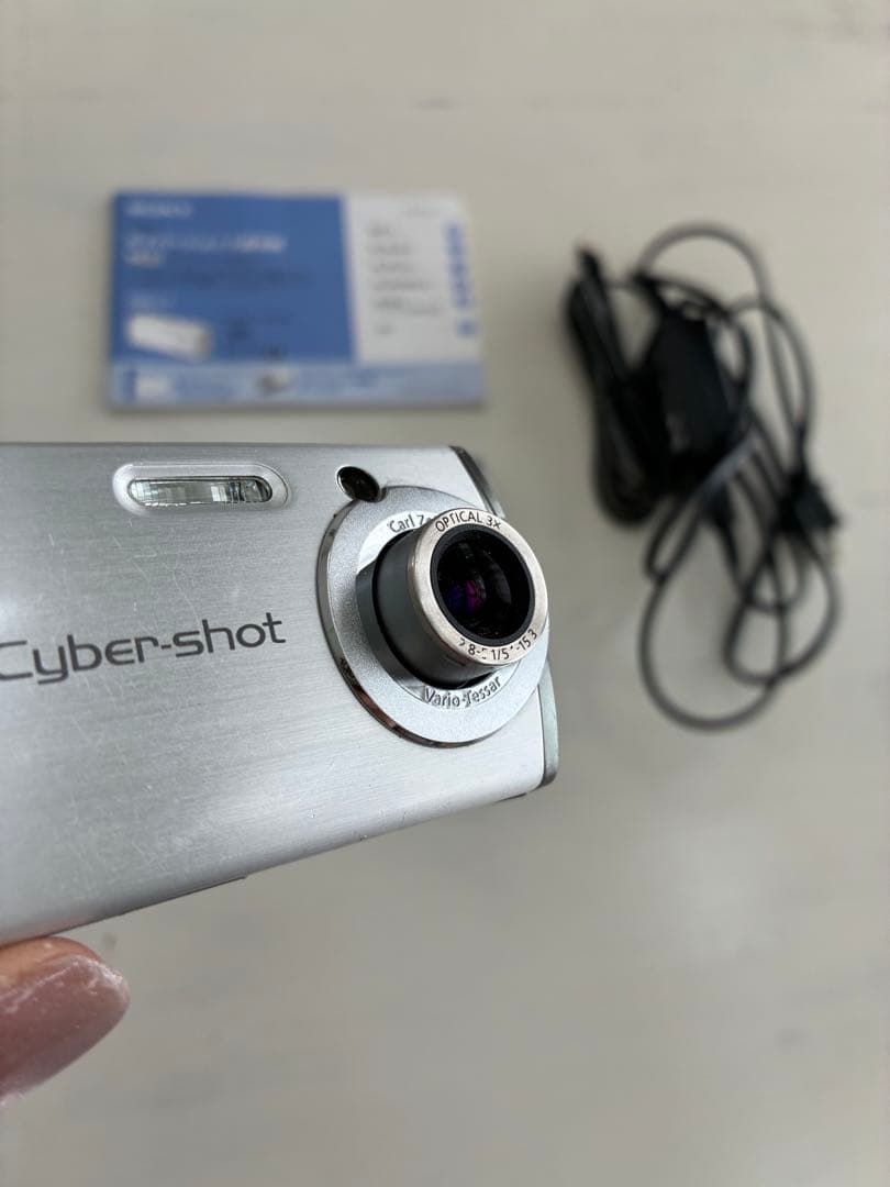 Sony サイバーショットDSC-L1 コンパクトデジタルカメラ　シルバー
