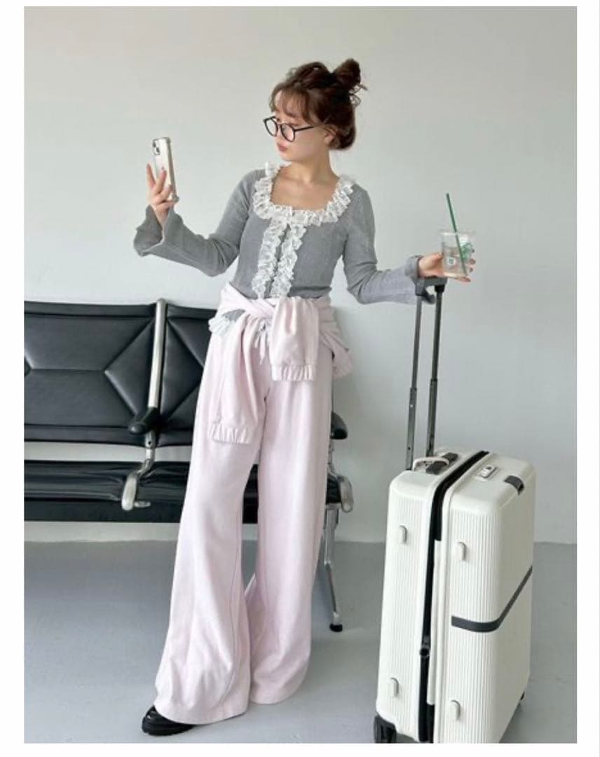 お値下げしました！SNIDEL UVカットフーディパーカー セットアップ　上下