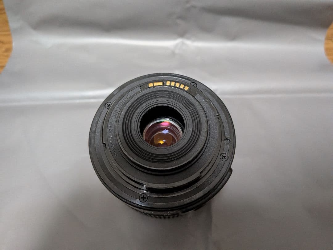 Canon EOS Kiss x6i+レンズ写真通りと他バツテリーと充電器