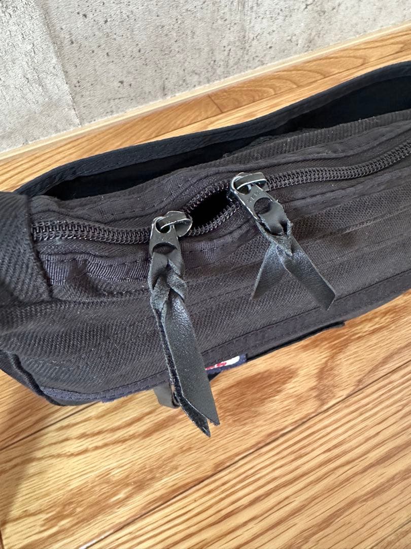 IRON HEART 黒鎧 ショルダーバッグ