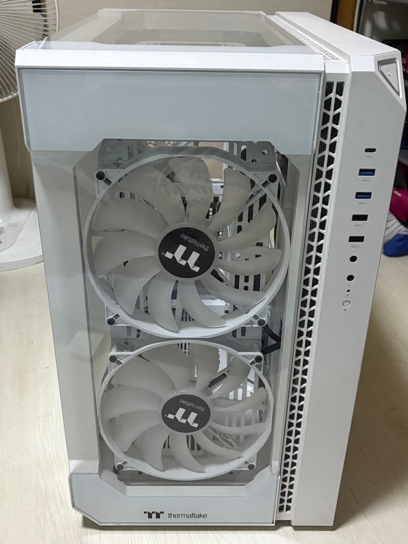 めぐ　Thermaltake VIEW 51 TG