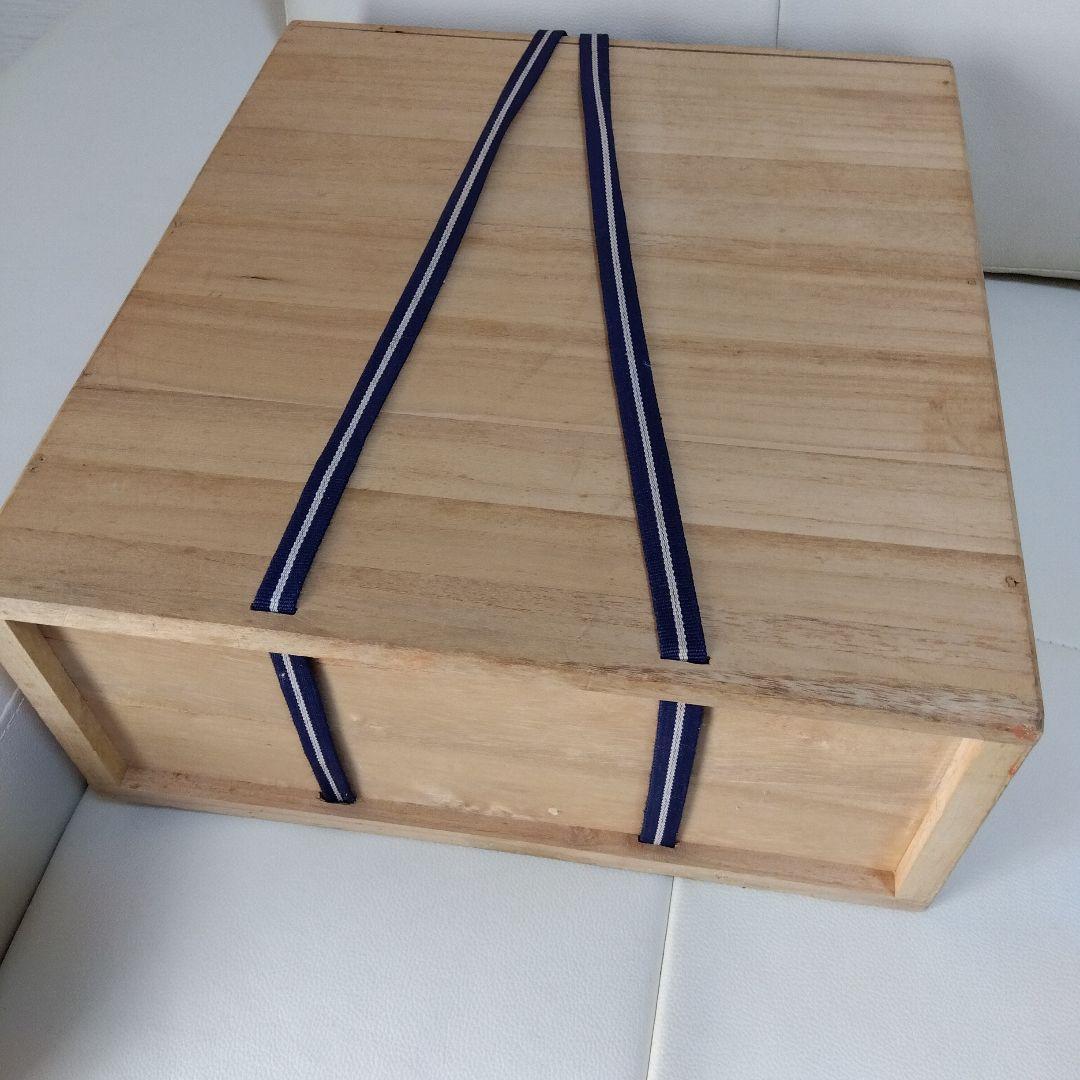 翔る白馬の置物　白磁　鍋島　大五作　桐箱入