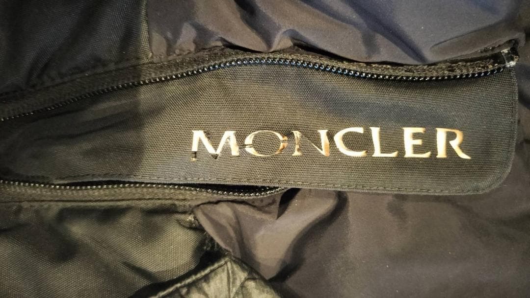 MONCLER GRENOBLE CHASSERON　モンクレール