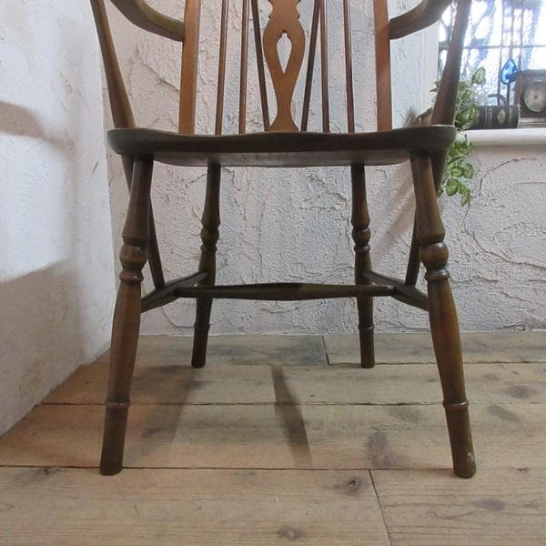 イギリス アンティーク 家具 アームチェア ウィンザーチェア 椅子 4726e