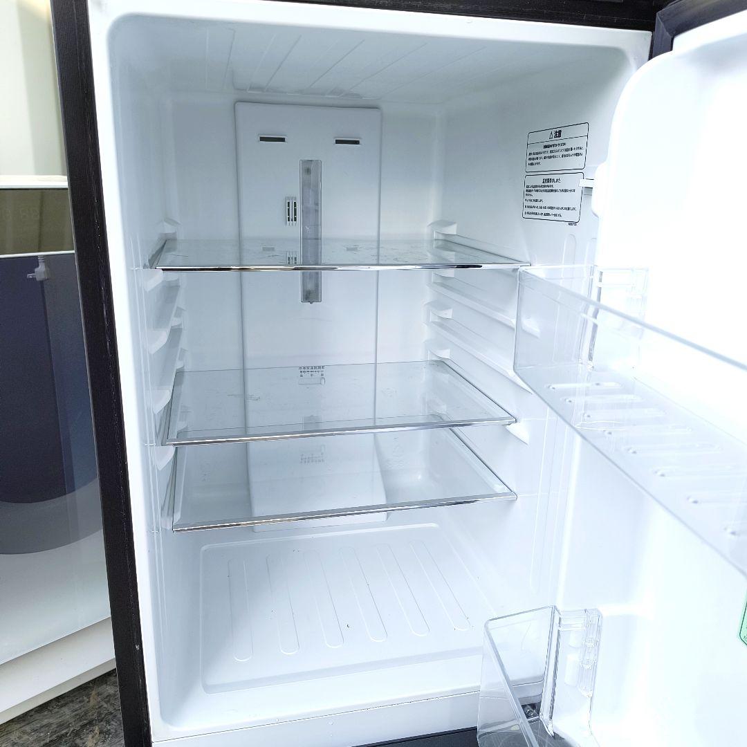 運搬取付無料！ミラードアでシックに佇む純正Hisense冷凍冷蔵庫！完動品超美品