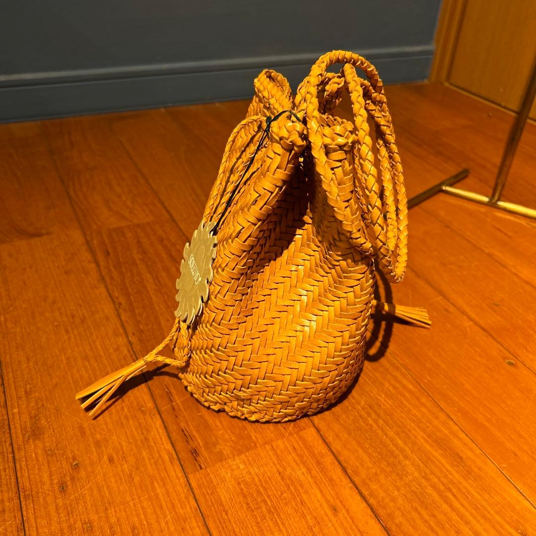 【美品】トゥモローランド　編み込みレザー　巾着バック　牛革　ショルダー　ドラゴン