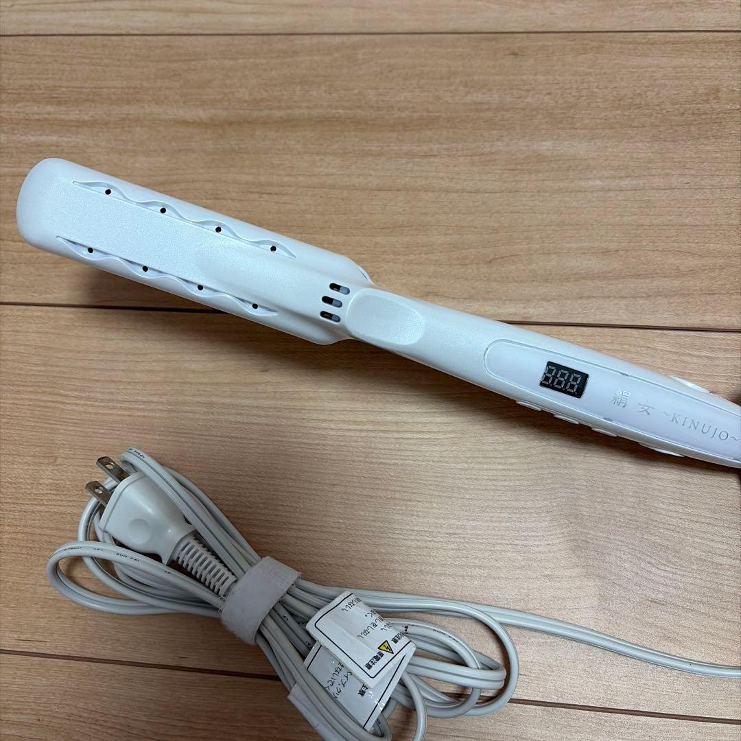 絹女～KINUJO～ キヌージョ ストレートアイロン