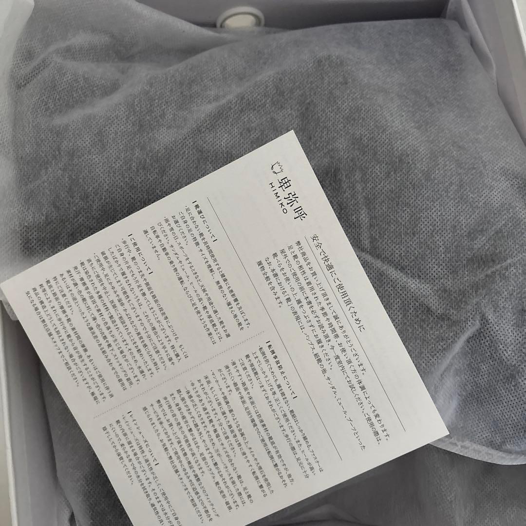 新品！　ブラック スクエアトゥ ブーツ 中ヒール