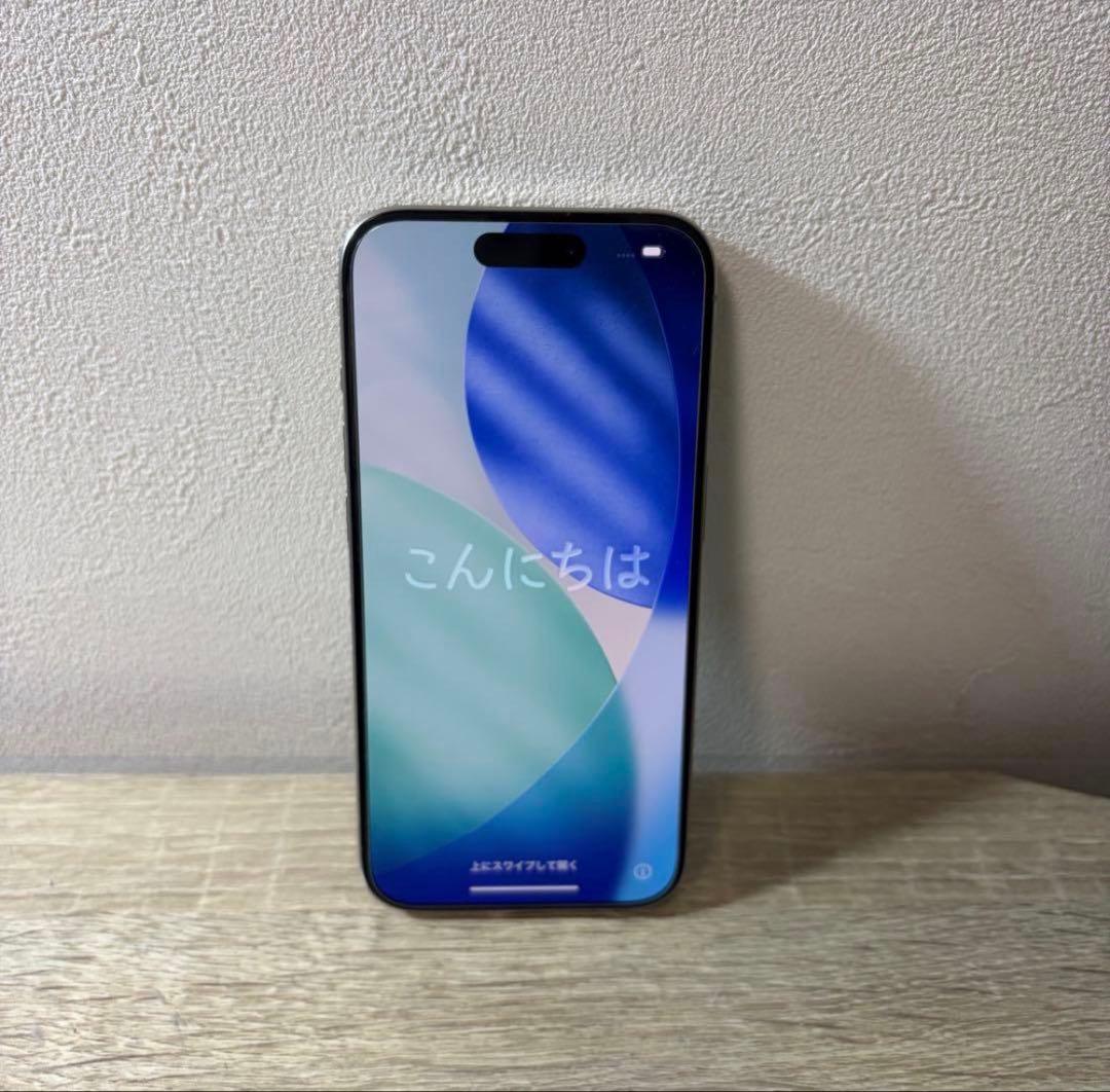 iPhone15 Pro ナチュラルチタニウム　256GB