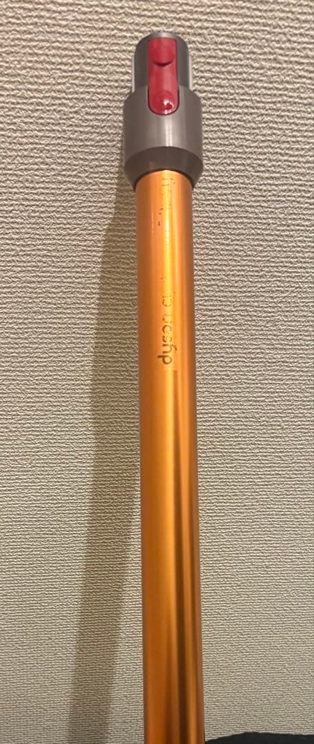 美品！洗浄済みだから、すぐ使えます！ガンメタリックの#ダイソン#V7セット