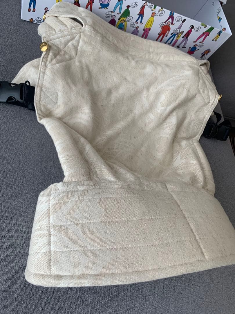 【artipoppe】ザイガイスト アーガス・オート(リネン) 抱っこ紐