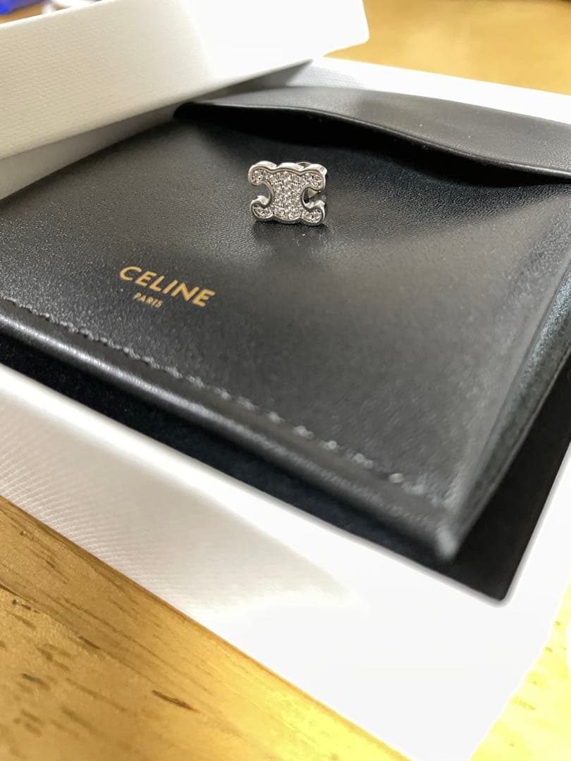 CELINE ピアス　トリオンフ　片耳　新品未使用